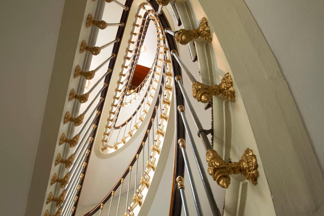 Hotel Du Printemps Париж Экстерьер фото
